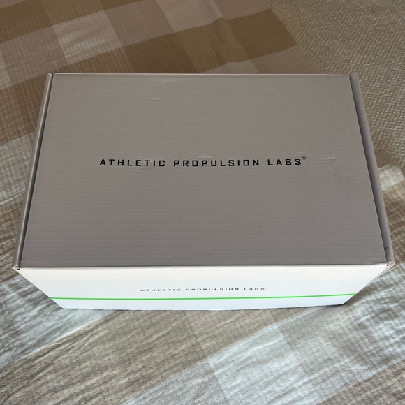 APL Sneakers Techloom Pro - Women’s Size 10.5- Unisex - Black/White - NWT - Picture 7 of 9